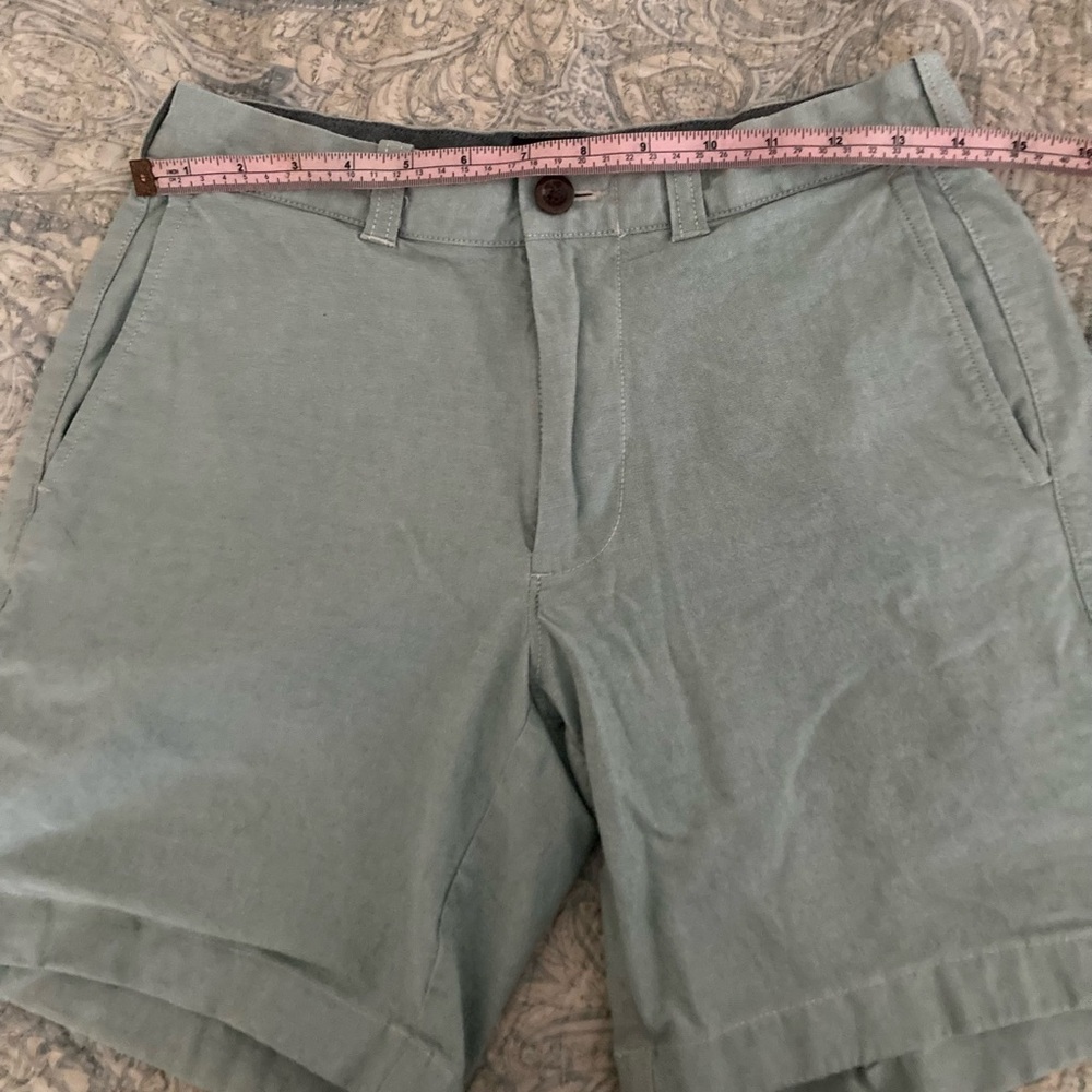 Mens JCrew shorts 
Size 28
